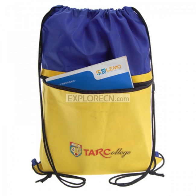 Splicing color drawstring bag with puller