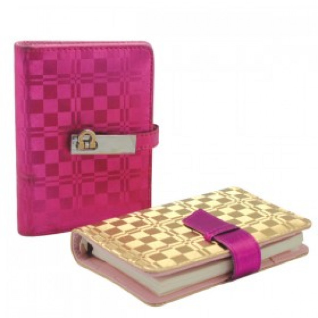 Lattice cover notebook with metal buckle
