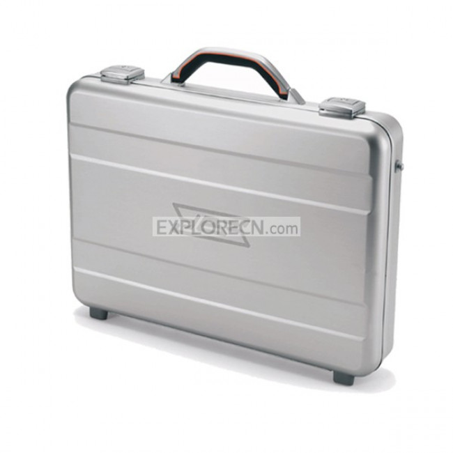 Aluminum unibody plastic suitcase